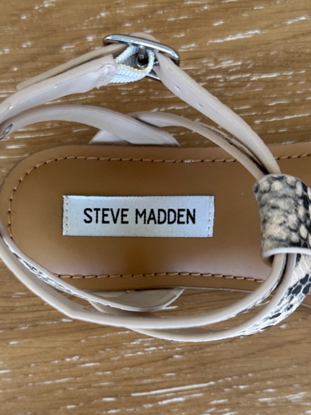Steve Madden Hidden Natural Snake T-Strap Sandals 7.5 - Picture 3 of 7